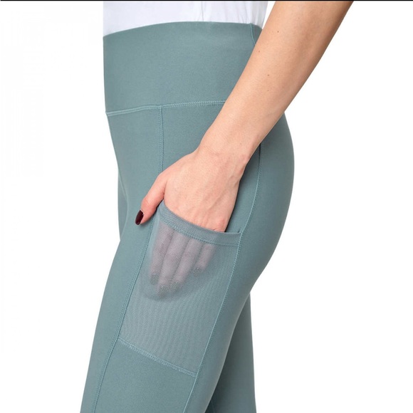 NWT Mondetta Ladies' Mesh Capri Leggings - Picture 3 of 6